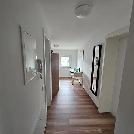 3 Moderne 2-zimmer-apartments Mit Wlan & Parkplatz, Perfekt Fuer Familien & Gruppen Magdeburg